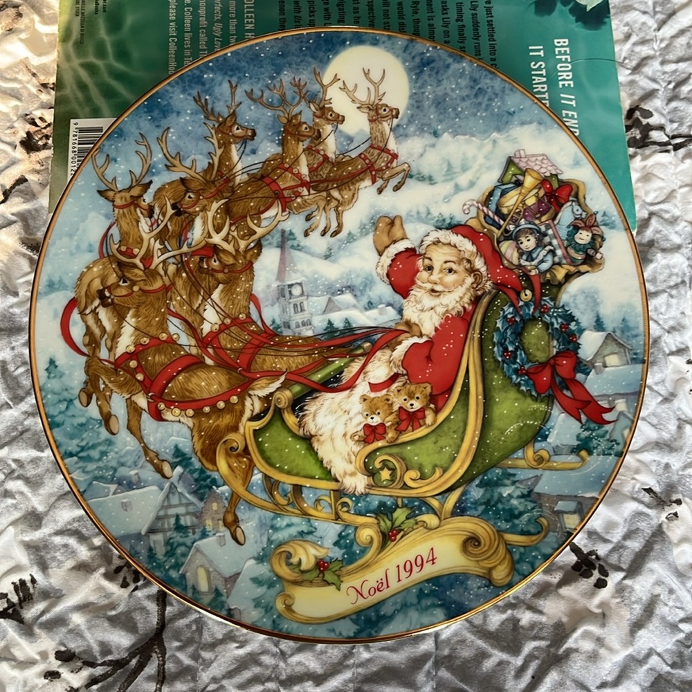 1994 Avon Christmas plate